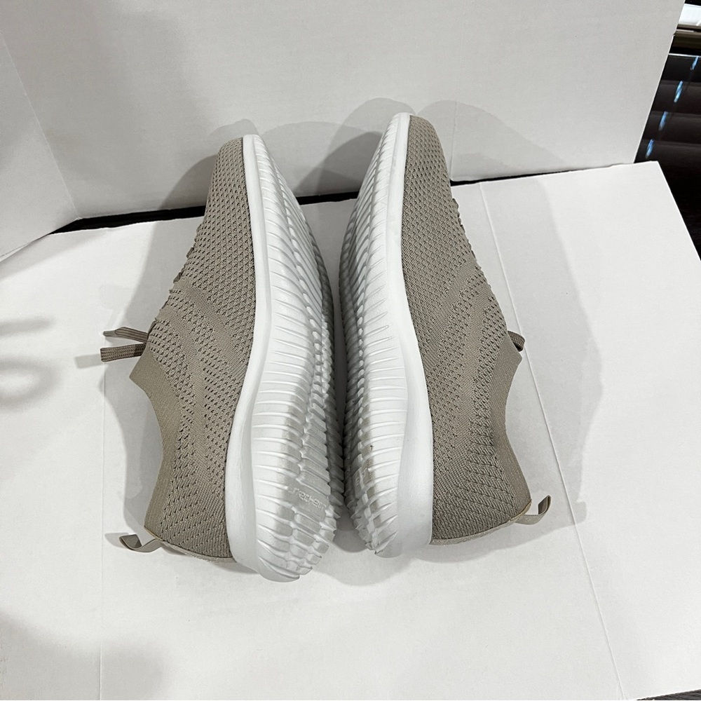 Sketchers Ultra Flex Slip On Light Beige Tan Knit Slip-On Size 10 Lightweight - Picture 8 of 10